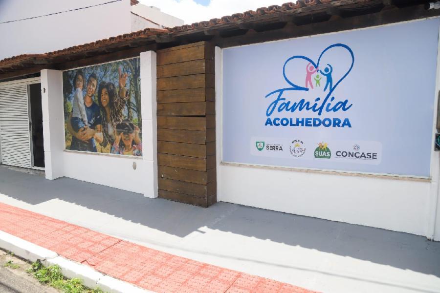 Famílias podem acolher temporariamente crianças e adolescentes na Serra; saiba como participar