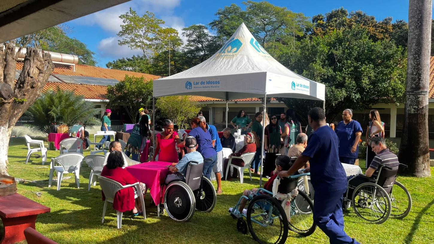 Grupo de voluntários mantém ações sociais durante o ano no Sul do ES