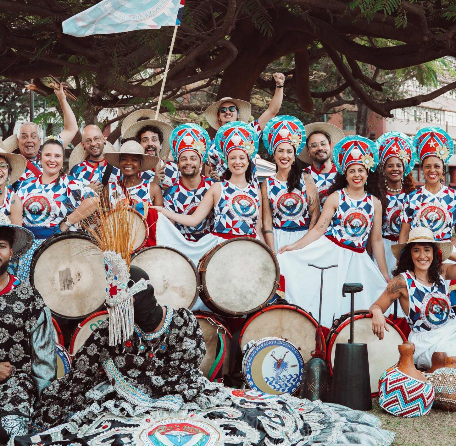 Maracatu leva cortejos gratuitos a três regiões de Belo Horizonte