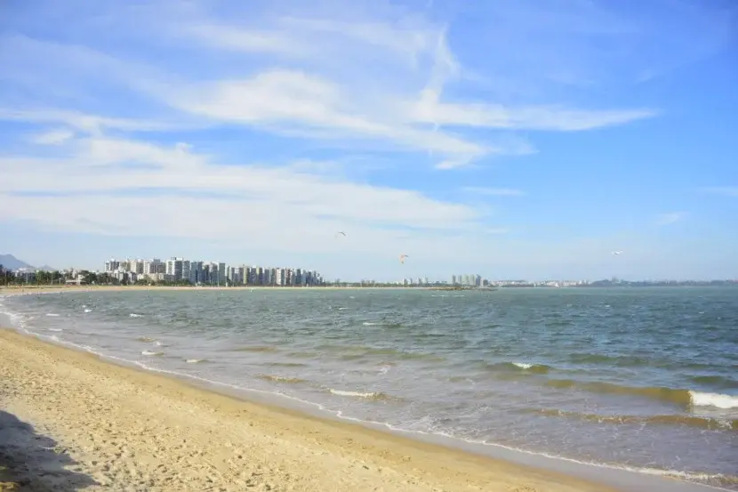 Semana começa com sol, tempo firme e calor de até 31°C no Espírito Santo
