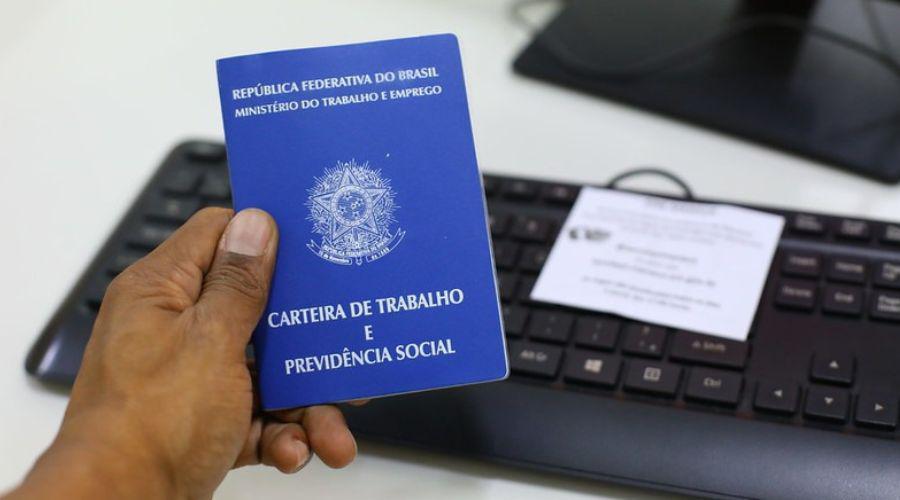 Vila Velha abre 871 vagas de emprego nesta terça-feira; veja como se candidatar
