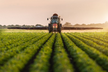 Adjuvantes agrícolas ajudam a reduzir perdas e melhorar eficiência da pulverização