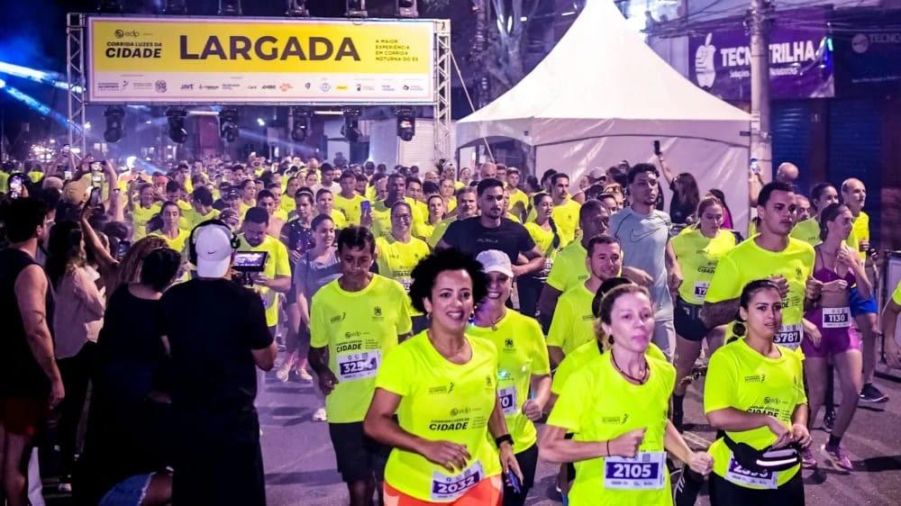 Corrida Luzes da Cidade terá show de André Lelis e passagem pela Terceira Ponte