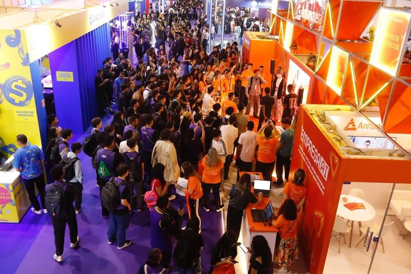 Expo CIEE 2026 reúne 37,6 mil inscritos e oferece mais de 25 mil vagas de estágio e aprendizagem
