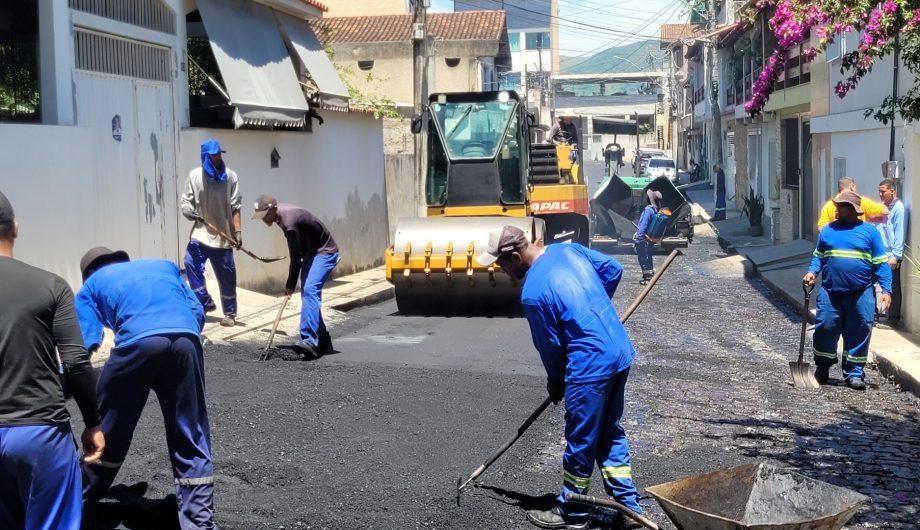 Novo asfalto chega ao bairro Santa Cecília nesta quarta-feira em Cachoeiro