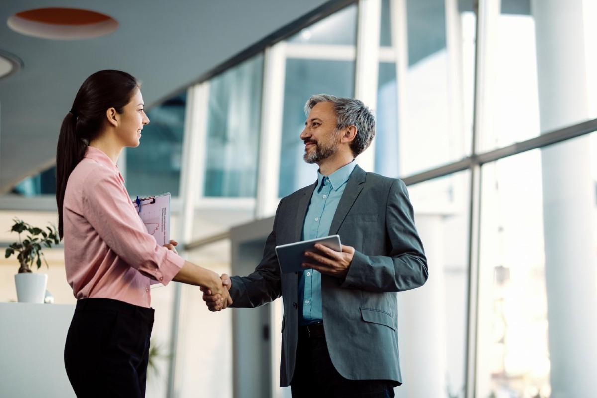 Ser sócio de uma empresa não é apenas emprestar o nome
