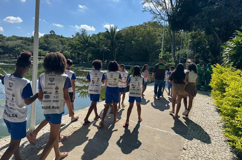 Serra aposta em crianças como Agentes Mirins para fortalecer proteção animal