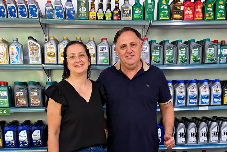 Um casal, uma autopeças e 20 anos de história em Vargem Alta