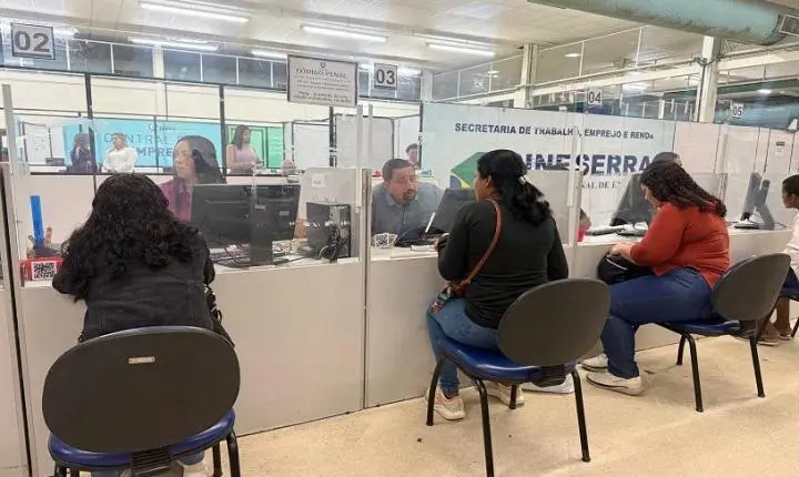 Agosto Lilás: mutirão de emprego encaminha 49 mulheres para processos seletivos na Serra
