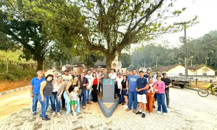 Após 15 anos de espera, comunidade de Nova Mântua comemora pavimentação em Alfredo Chaves