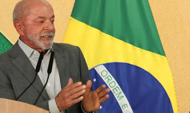 Após vitória nas urnas, Lula vai retomar viagens internacionais