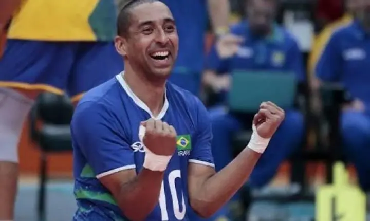 Bicampeão olímpico Serginho Escadinha participa da abertura dos Jogos da Advocacia Capixaba