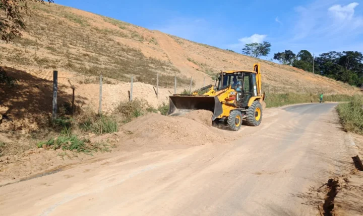 Caminhos do Campo intensifica manutenção de estradas rurais em diversas regiões do Espírito Santo