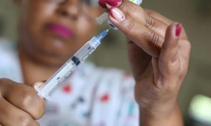 Campanha de Multivacinação começa em Cariacica para atualizar caderneta de crianças e adolescentes