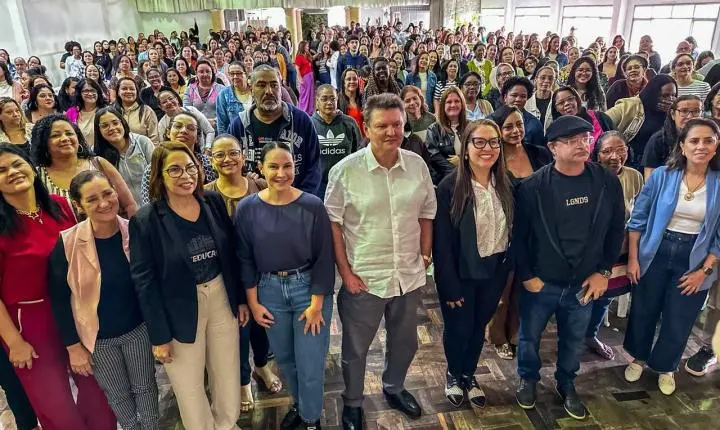 Cariacica propõe reajuste de 17% para assistentes educacionais e cuidadores escolares