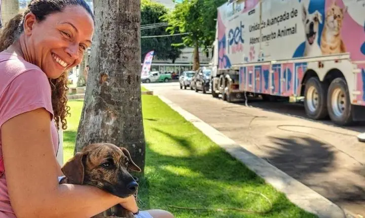Carretão do Pet Vida leva castração e vacinação gratuitas a Marataízes