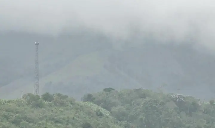 Chuva chega a Vargem Alta e Defesa Civil alerta para ventos, raios e granizo