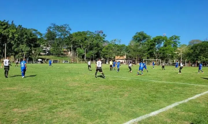 Chuva de gols marca estreia do Campeonato Municipal de Futebol em Cachoeiro