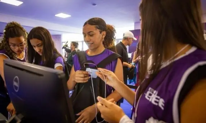 CIEE abre 281 vagas de estágio e aprendizagem no Espírito Santo; veja como se inscrever