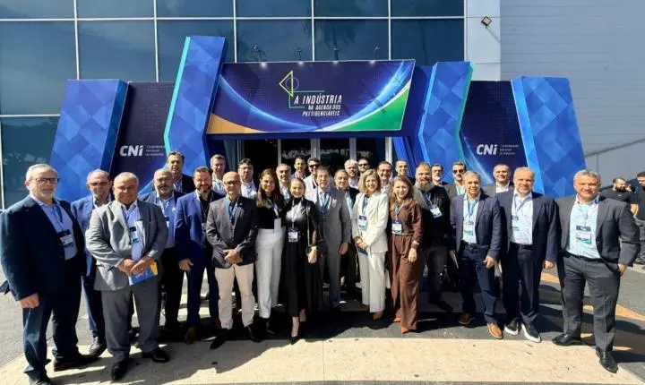 Comitiva da FINDES participa de encontro com presidenciáveis em Brasília