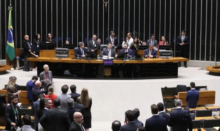 Congresso aprova projetos que abrem crédito de R$ 30 bilhões para o Orçamento de 2025