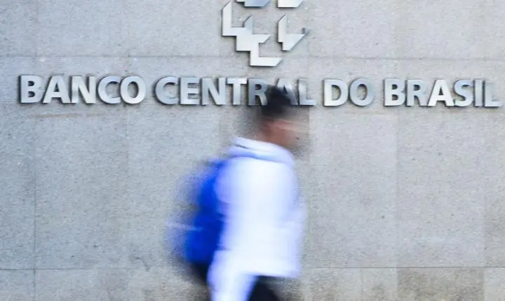 Copom avalia indicadores econômicos e decide sobre Selic