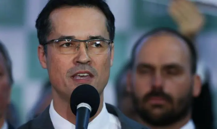 Deltan paga indenização a Lula por PowerPoint da Lava Jato