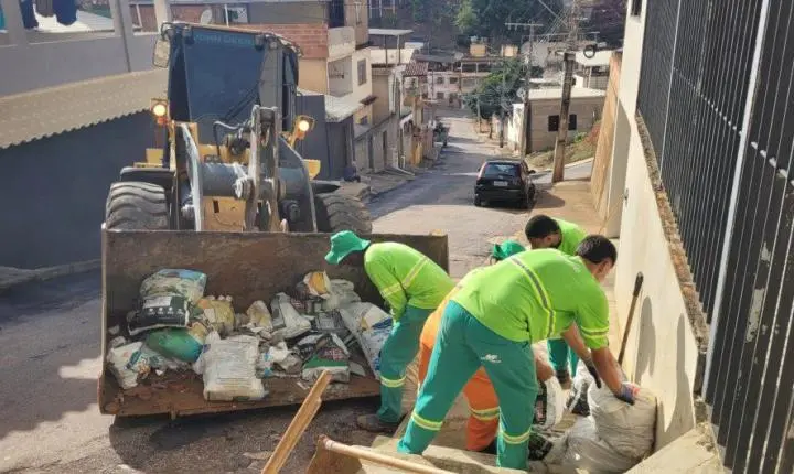Descarte irregular entra na mira: Prefeitura intensifica retirada de entulhos no Vila Rica, em Cachoeiro