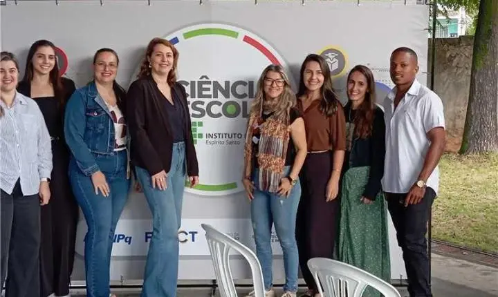 Educadores de Alfredo Chaves participam de fórum estadual e ampliam projeto de ciência nas escolas