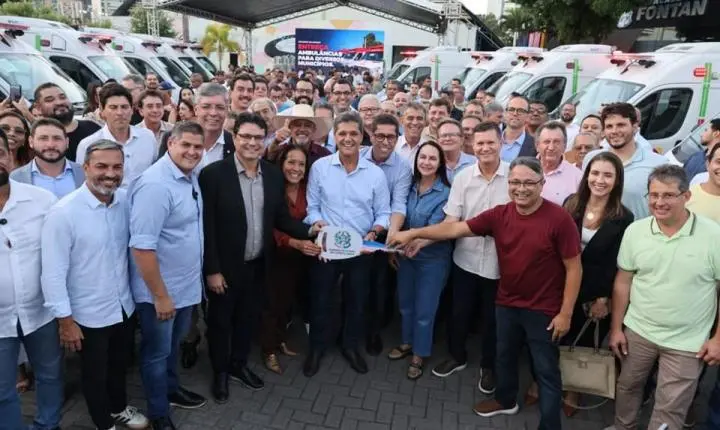ES entrega 21 novas ambulâncias e reforça transporte de pacientes em mais de 65 municípios