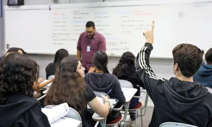 Escolas podem corrigir dados do Censo Escolar 2025 até 23 de outubro