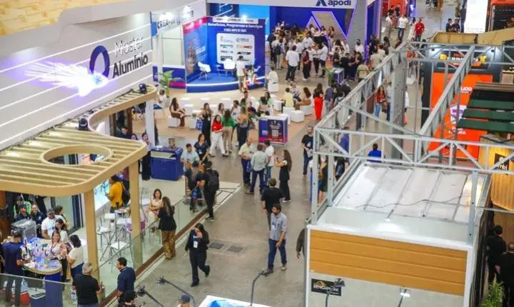 Expoconstruir arrecada alimentos para instituições de caridade em Fortaleza