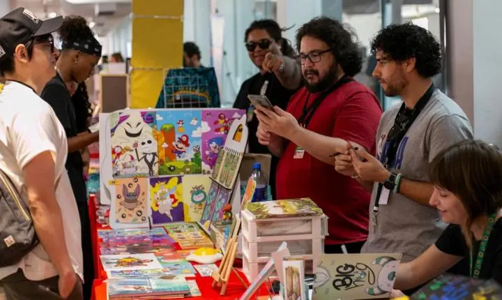 Festival de Quadrinhos terá 400 artistas, lançamento de Torto Arado e 3 mil gibis grátis em BH
