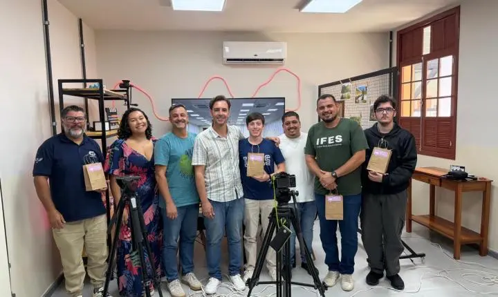 Ifes de Venda Nova fortalece parceria com o CEET Giuseppe Altoé em visita de integração e inovação