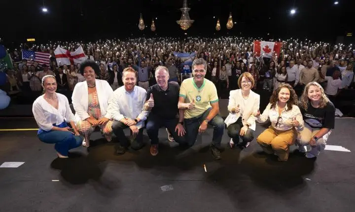 Intercâmbio Sedu 2026: Governo anuncia países de destino para 500 estudantes capixabas