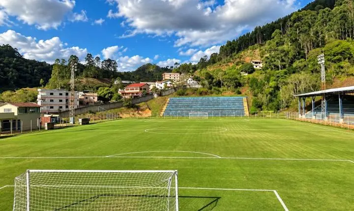 Jaciguá e Vargem Alta levam vantagem para volta das semifinais do Comunitário