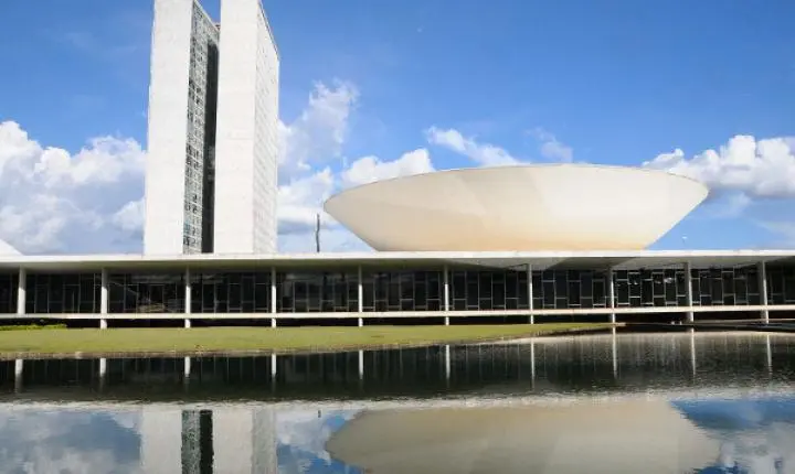 Medida provisória reforça crédito e habitação e altera programas Desenrola e Minha Casa, Minha Vida