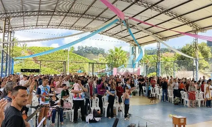 Missa presidida por Dom Tarcísio reúne grande público e encerra festa de Sant’Ana em Vargem Alta