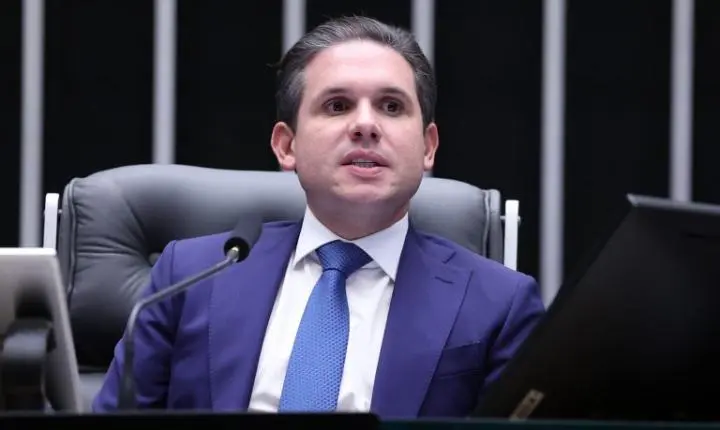 Motta recebe de Lula projeto do governo sobre aumento do limite do MEI