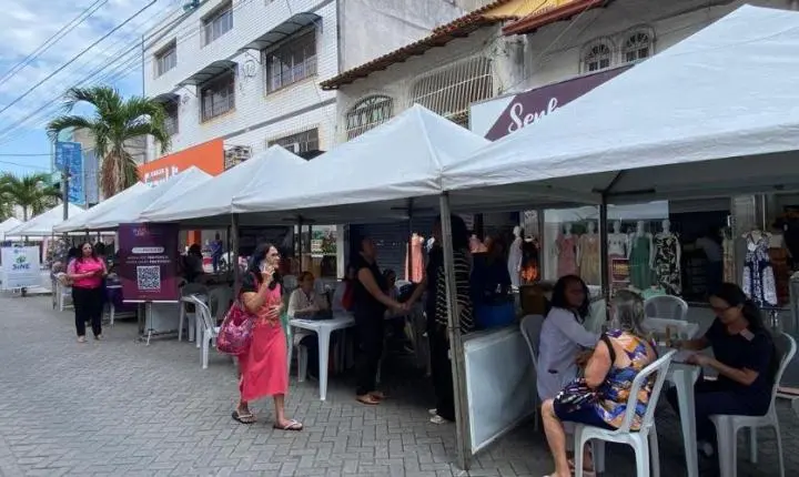 Outubro Rosa em Vila Velha terá vacinação, orientação jurídica e feiras para mulheres; veja a programação