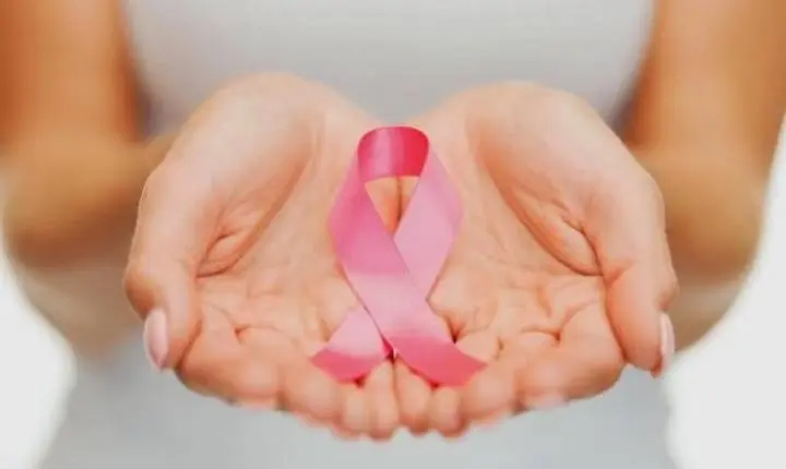 Outubro Rosa mobiliza unidades de saúde de Cariacica com exames e ações de prevenção
