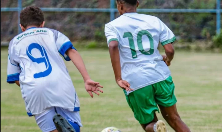 Pedra Branca entra em campo neste fim de semana com grande torneio entre famílias e programação festiva