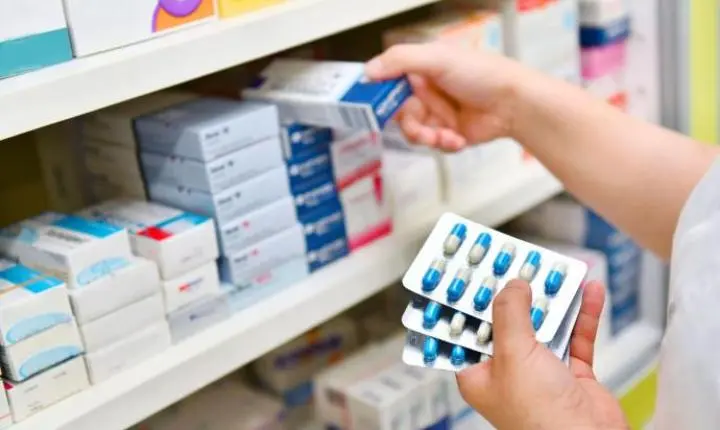 Procon alerta consumidores sobre direitos na compra de medicamentos em farmácias