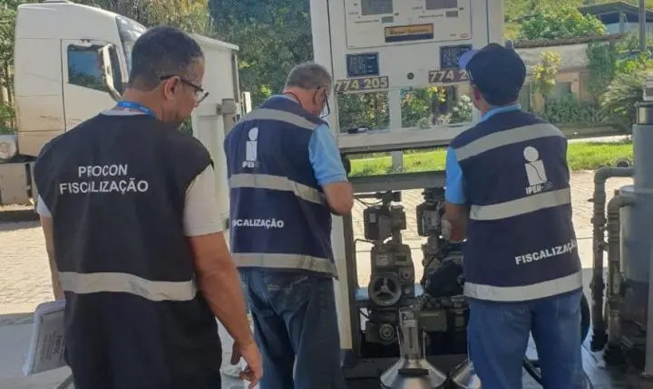 Procon intensifica fiscalização em postos de combustíveis de Cachoeiro