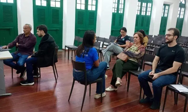 Programa Gênesis impulsiona inovação em Cachoeiro com plantão para orientar empreendedores
