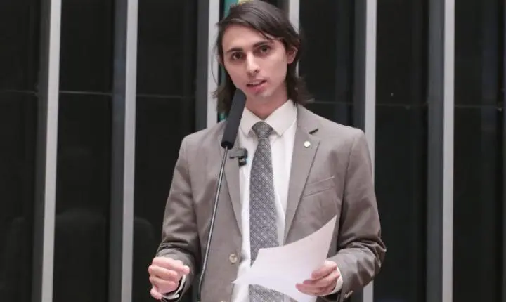 Projeto obriga empresas a informar em 5 dias úteis solução de demandas no SAC