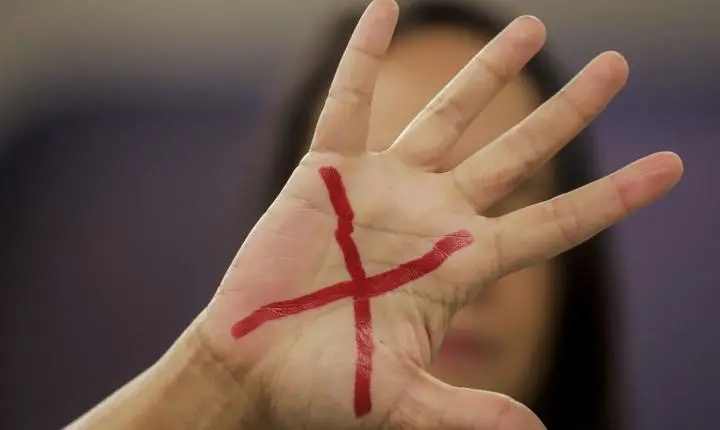 Publicadas leis que ampliam combate à violência contra as mulheres