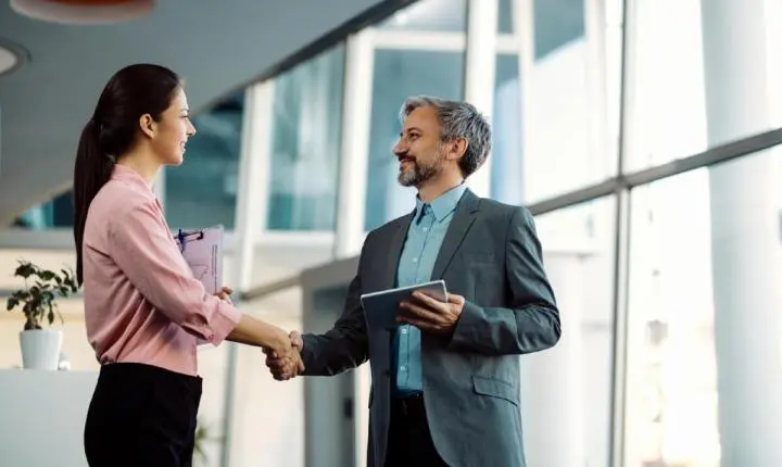 Ser sócio de uma empresa não é apenas emprestar o nome
