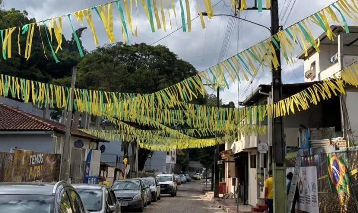 Telão, brindes e jogo do Brasil: Vargem Alta promove Torcida do Empreendedor