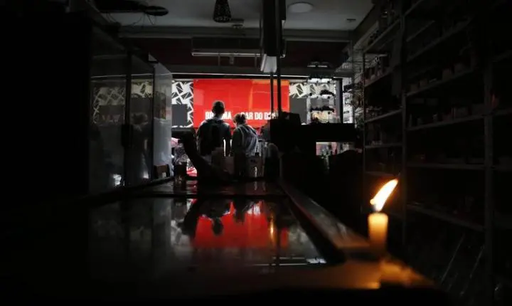 Temporais provocam alagamentos e falta de energia em São Paulo